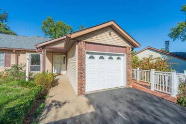 Main picture of 657 E Heather Dr