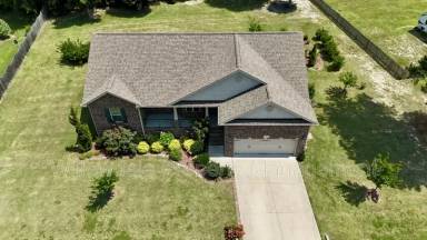 Main picture of 76 Deep Clay Cir