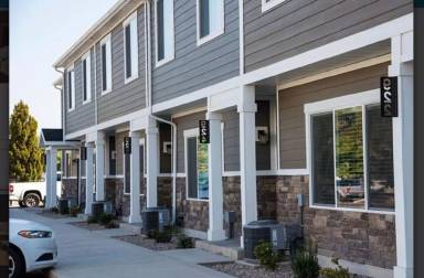 Main picture of 964 E 3725 S