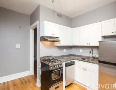 Main picture of 439 W Melrose St