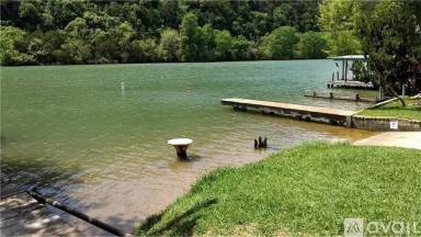 Main picture of 1304 W Lakeland Dr