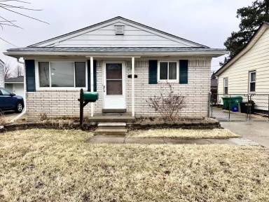 Main picture of 28912 Cambridge St