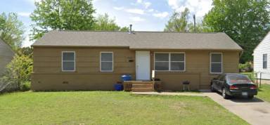 Main picture of 4620 N Troost Ave