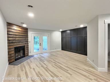 Main picture of 103 Azalea Ct