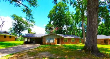 Main picture of 525 Zelwood Dr