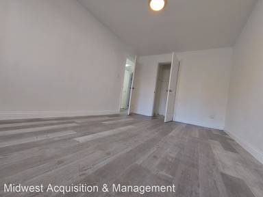 Main picture of 34 W Burton Ave