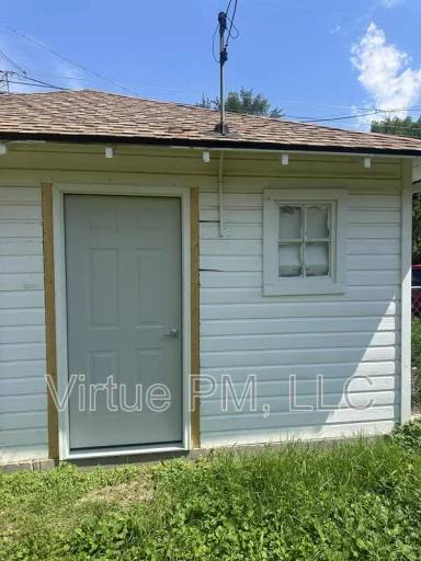 Main picture of 815 4th Ave