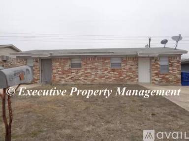 Main picture of 406 Sunset Ln