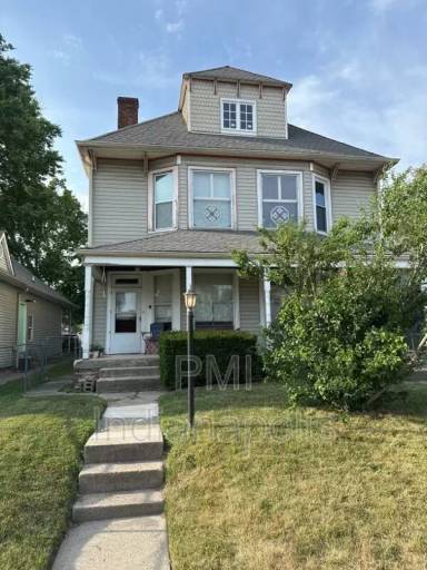 Main picture of 1630 Woodlawn Ave