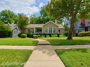 Main picture of 4221 Birchman Ave