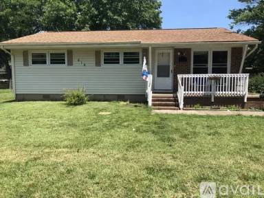 Main picture of 614 Roberts St