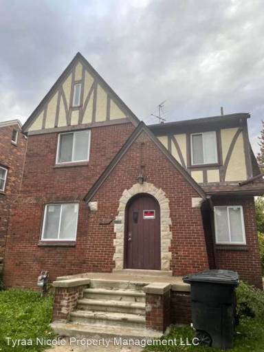 Main picture of 4627 Bedford St