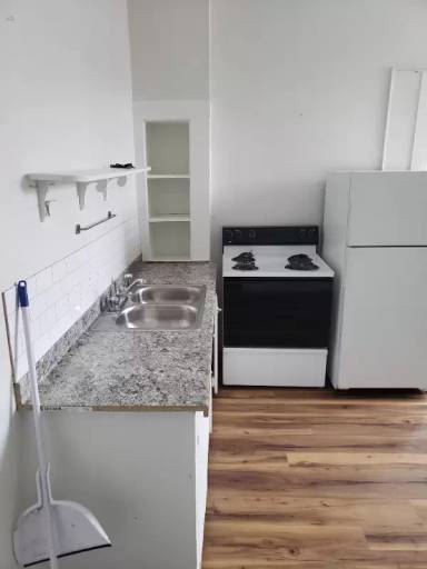 Main picture of 12 State St