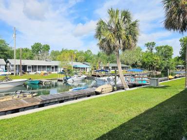 Main picture of 1412 SE Paradise Ave