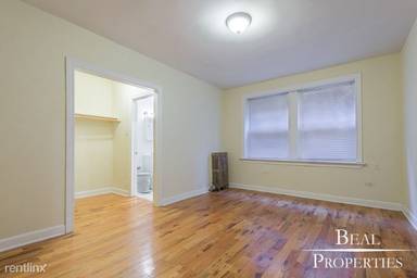 Main picture of 711 W Belmont Ave