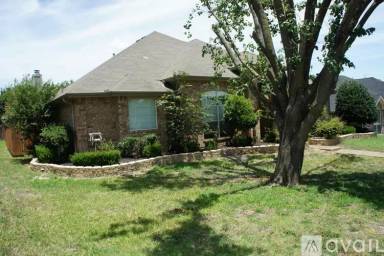 Main picture of 1909 Parkdale Dr