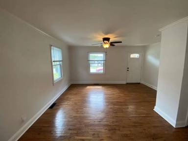 Main picture of 521 Greystone Rd
