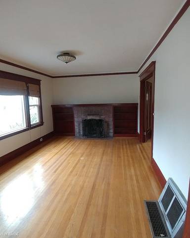 Main picture of 3732 High St