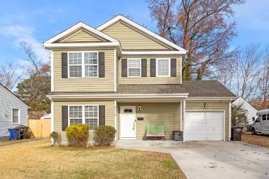 Main picture of 4012 Race St