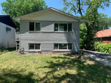 Main picture of 16214 Lathrop Ave