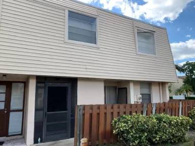 Main picture of 6603 Winfield Blvd