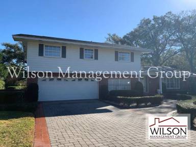 Main picture of 1021 W Lake Brantley Rd