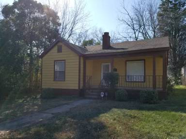 Main picture of 421 Plymouth Ave
