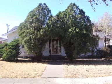 Main picture of 1404 S Jefferson St