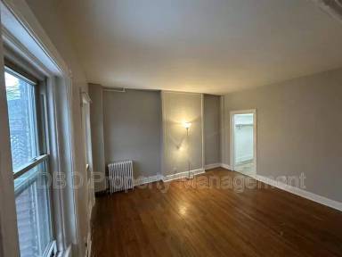 Main picture of 236 Lark St