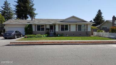Main picture of 2300 Sundance St
