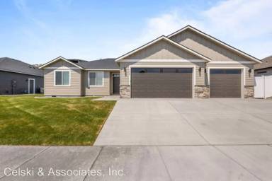 Main picture of 5620 W 30th Ave