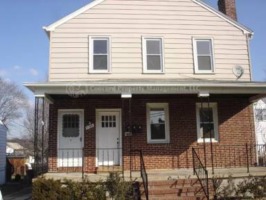 Main picture of 2730 Maple Ave
