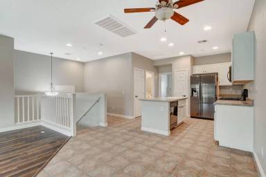 Main picture of 7804 Winding Sand Ct