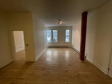 Main picture of 1565 New Scotland Rd