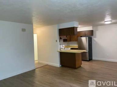 Main picture of 410 W Winnie Ln