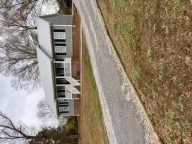 Main picture of 225 Calhoun Dr