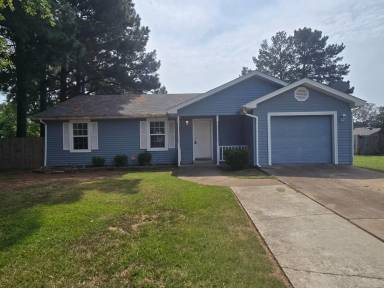 Main picture of 93 Sycamore Cir