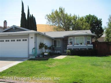 Main picture of 2245 Daffodil Dr