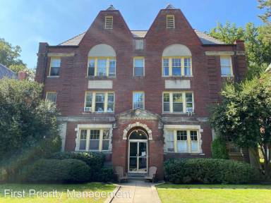 Main picture of 3026 Porter St NW