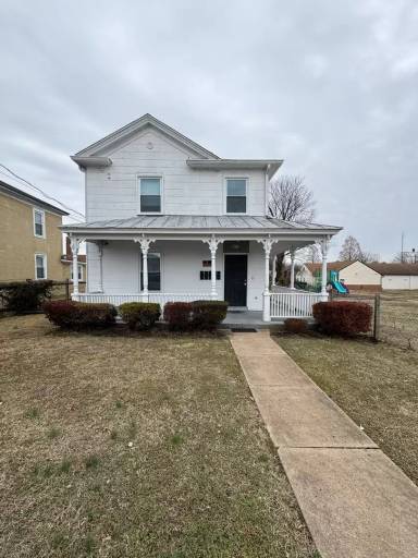 Main picture of 715 West St