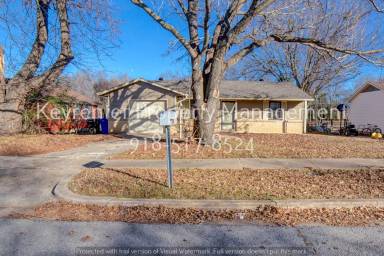 Main picture of 209 N 11th St