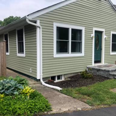 Main picture of 242 Southlawn Ave