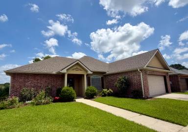 Main picture of 212 Chevalier Blvd