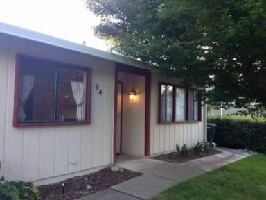 Main picture of 94 Hidden Cove Cir