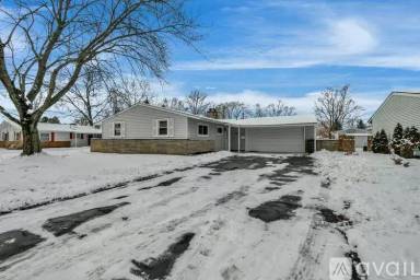 Main picture of 327 Flint Ridge Dr