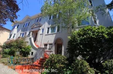 Main picture of 800 York St