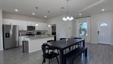 Main picture of 2129 Hibiscus Pl