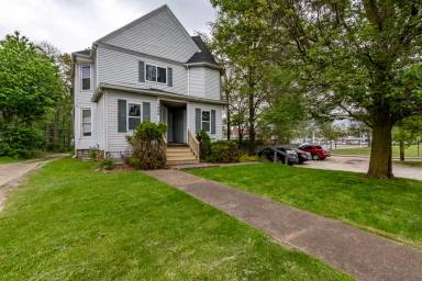 Main picture of 1606 Cleveland Ave NW