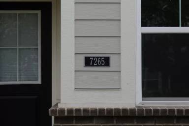 Main picture of 7265 Governors Row
