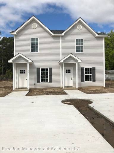 Main picture of 215 Blackwell Cir